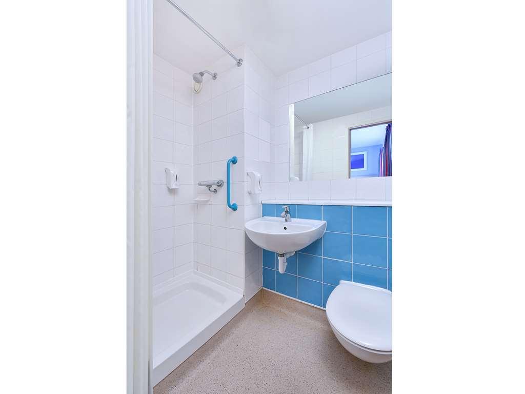 Travelodge Lutterworth 레스터 객실 사진